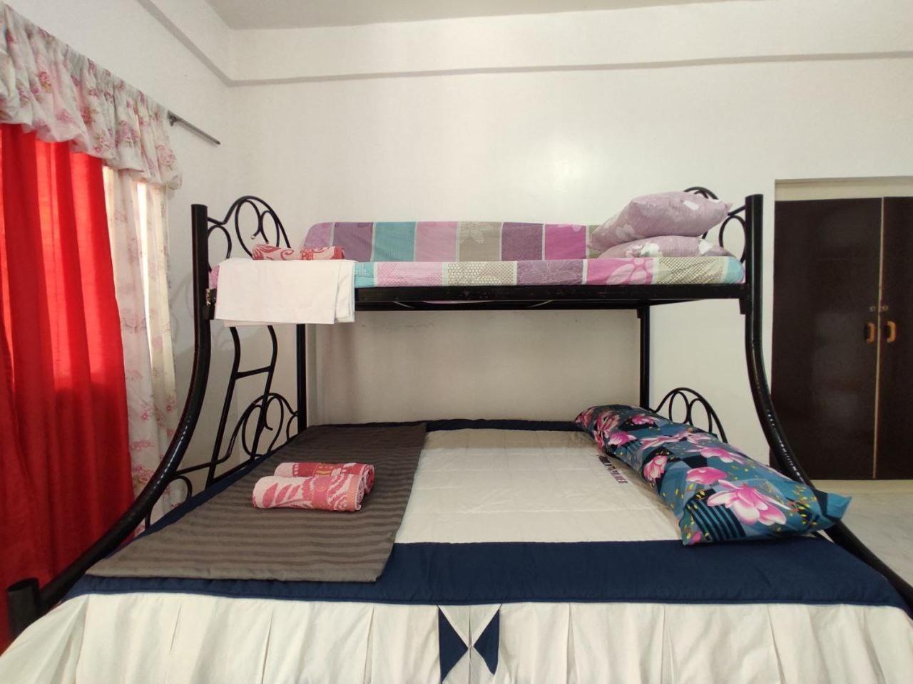 Riverside At Aninuan Accommodation And Food Puerto Galera Exterior photo