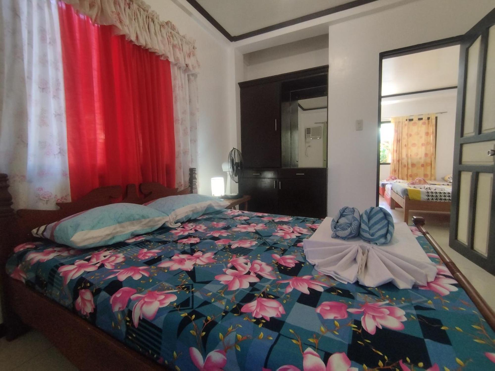 Riverside At Aninuan Accommodation And Food Puerto Galera Exterior photo