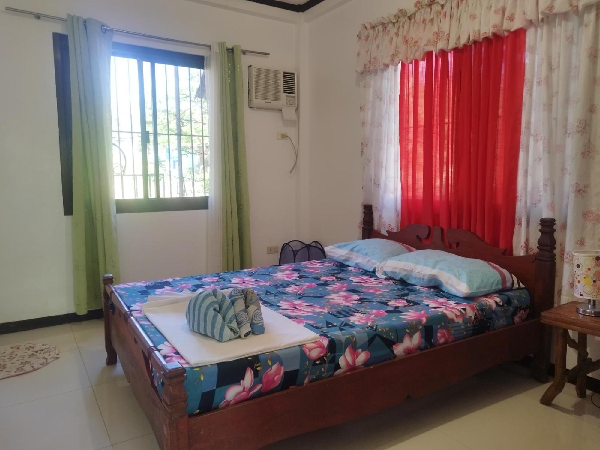 Riverside At Aninuan Accommodation And Food Puerto Galera Exterior photo