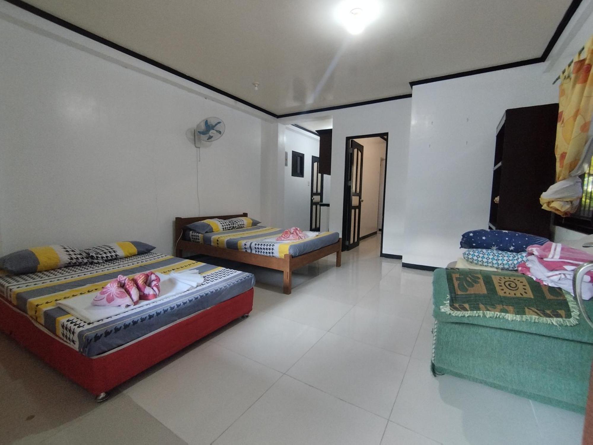 Riverside At Aninuan Accommodation And Food Puerto Galera Exterior photo