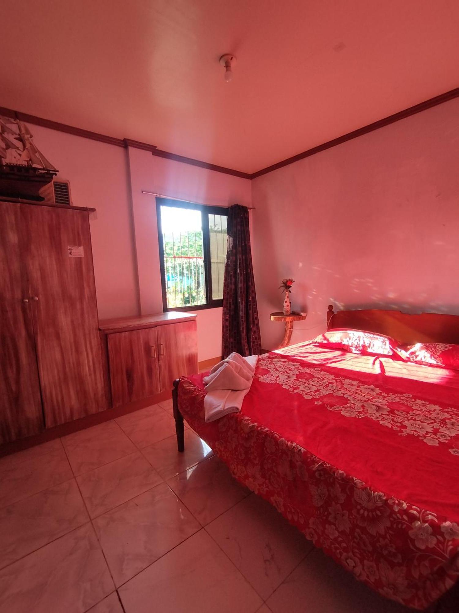 Riverside At Aninuan Accommodation And Food Puerto Galera Exterior photo